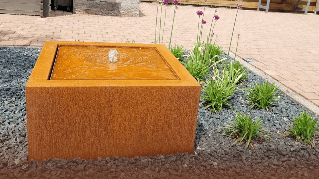 ¿Puede el acero corten resistir el agua?